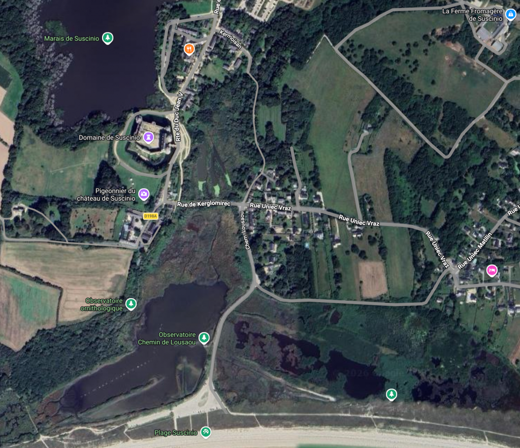 Situation du Château de Suscinio par rapport à la plage de Suscinio