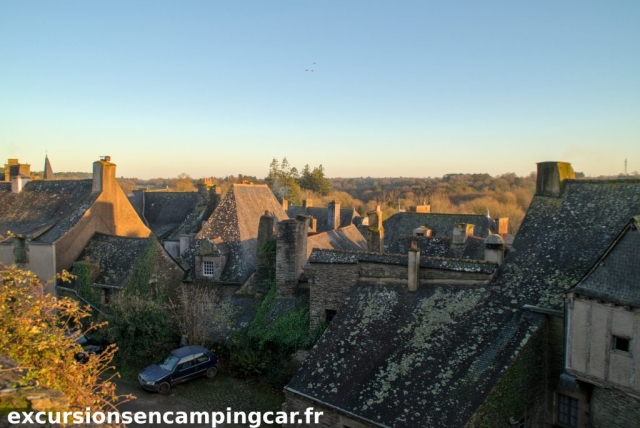 Vue sur les toits de Rochefort-en-Terre