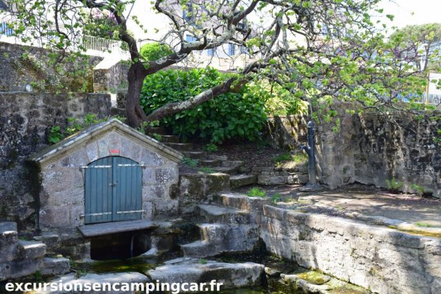 Source au jardin du passeur à Sainte Marine