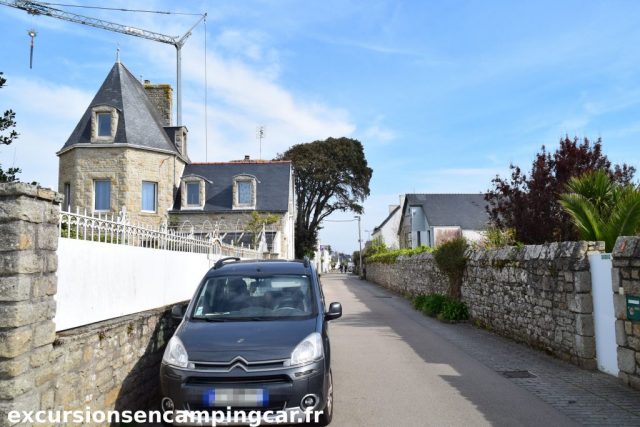 Balade dans les rues de l'Ile Tudy
