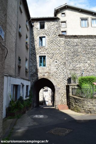 visite de la ville haute de saint-Flour