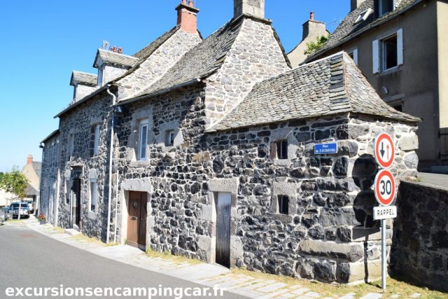balade dans les rues de Laguiole