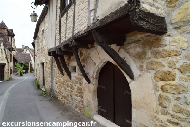 Double porte à Carennac