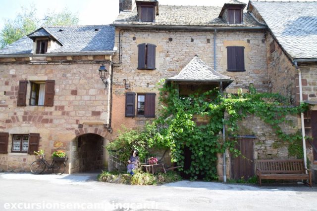 Facade à Muret le château