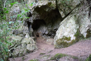DSC 0016-Grottes-de-Saulges